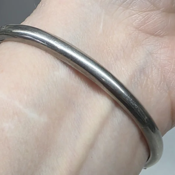 Sterling Silver Tested 925 Rhinestone Hinged Bangle Bracelet Vintage 13.6 Grams - Picture 3 of 12